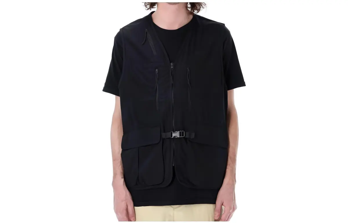 THE NORTH FACE Vests Men's Black V-neck Moderate Workwear