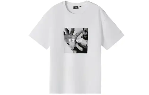New Balance T Shirts Men's White Crew Neck Moderate Straight Fit