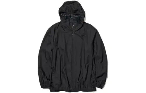 UNIQLO Breathable And Waterproof Sun Protection Clothing Unisex Amber Black