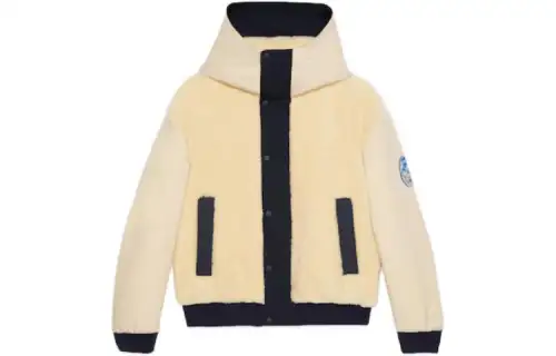 GUCCI FW23 Velvet feel Coat Men's Beige