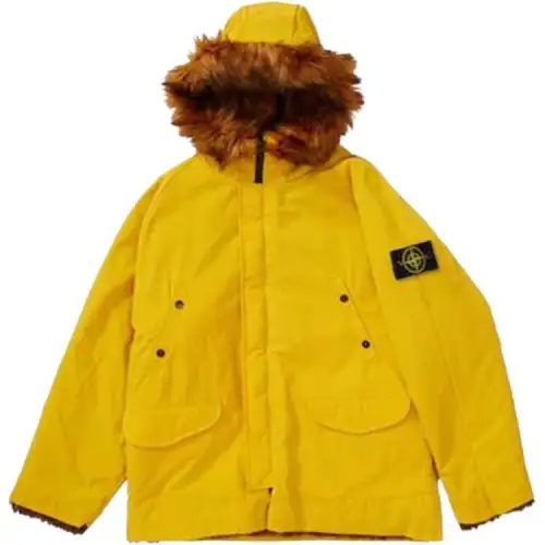 STONE ISLAND Jackets & Coats Men's Yellow