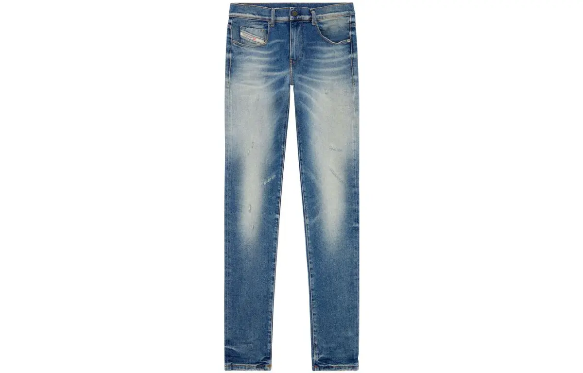 DIESEL 2019 D-Strukt Logo Patch Tapered Jeans
