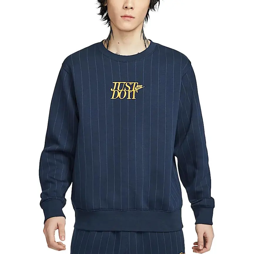 Nike Club FW24 Fleece Lined Crew Neck Pullover Soft Long Sleeved Sweatshirt Men's Obsidian Color/University Gold