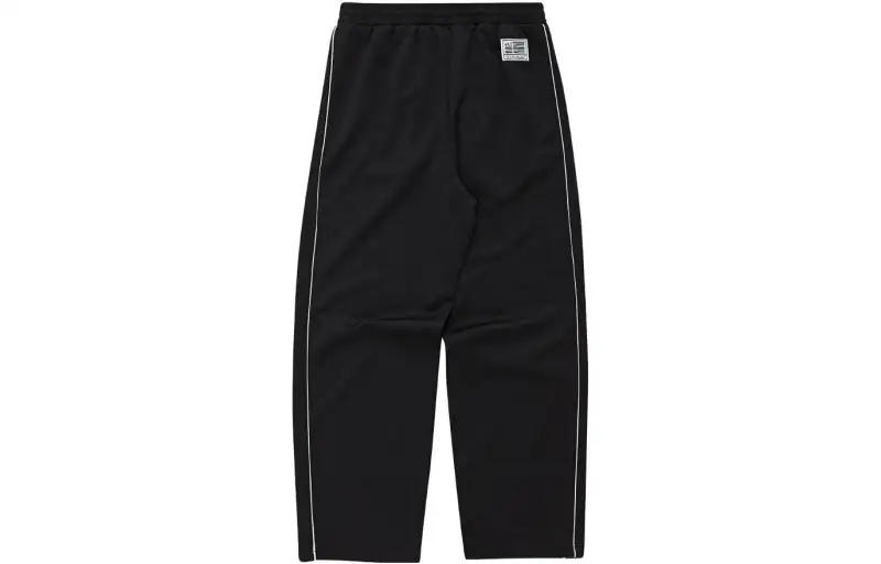 New Balance Casual Pants Men's Black Moderate Straight Fit Pants