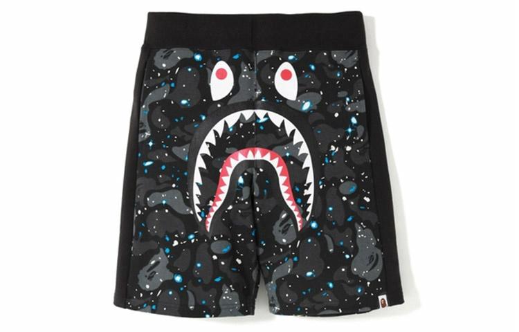 Мужские шорты A BATHING APE Space Camo Shark (черные)