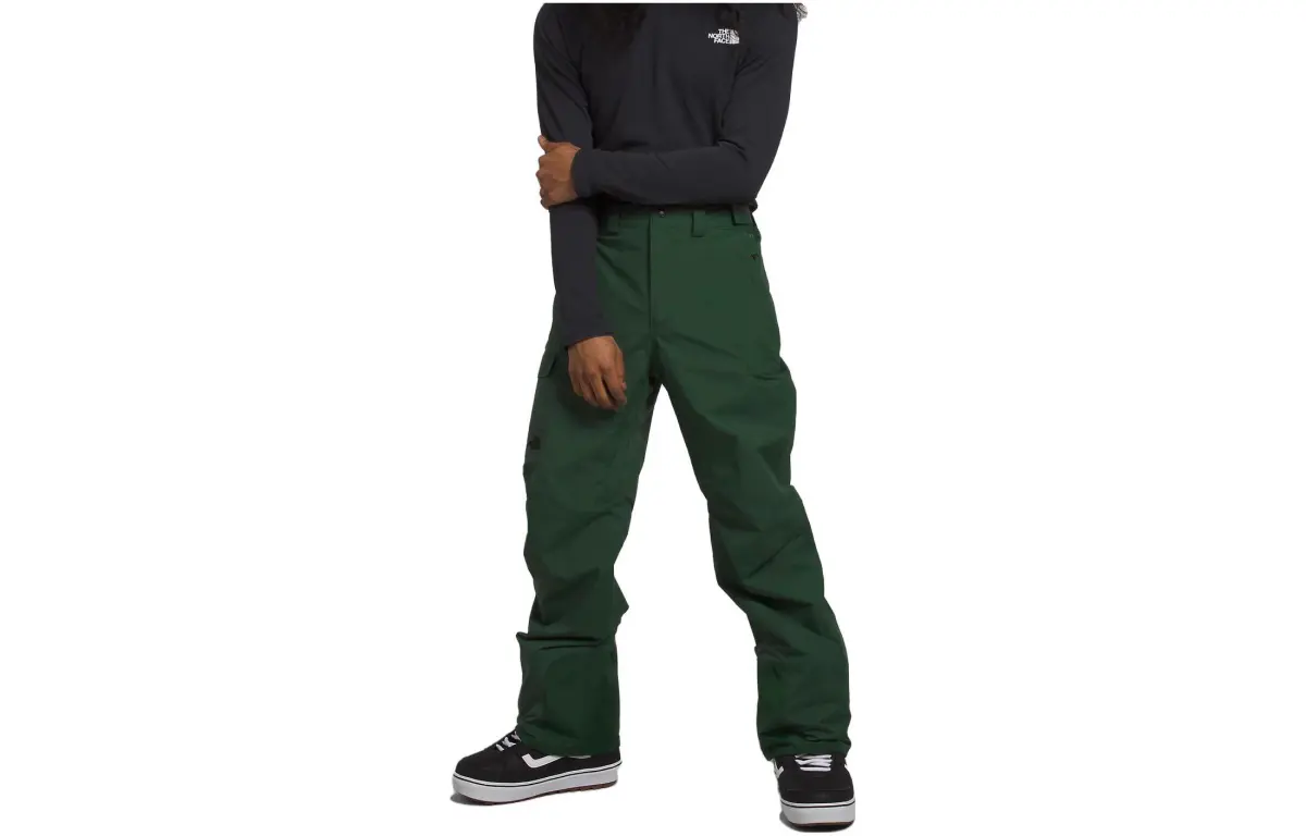 THE NORTH FACE Casual Pants Men's Pine Needle Green Color Moderate Straight Fit Pants