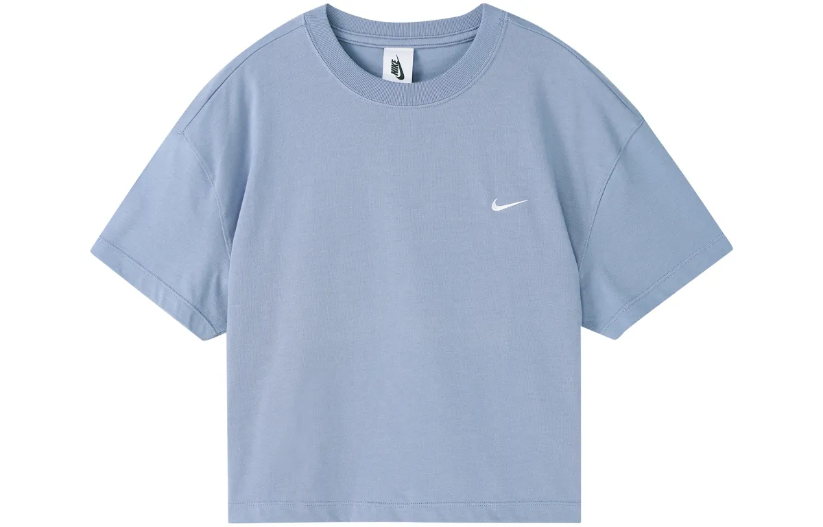 Nike Crop Tops Women's Blue Crew Neck Moderate