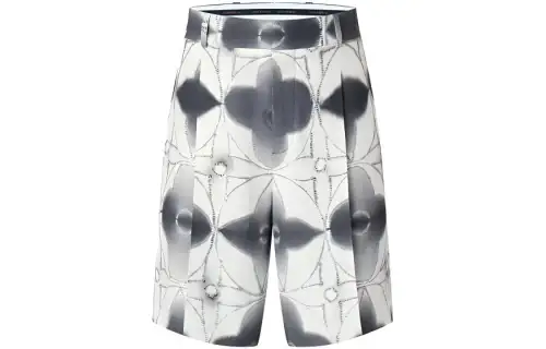 LOUIS VUITTON Casual Shorts Men's White Moderate