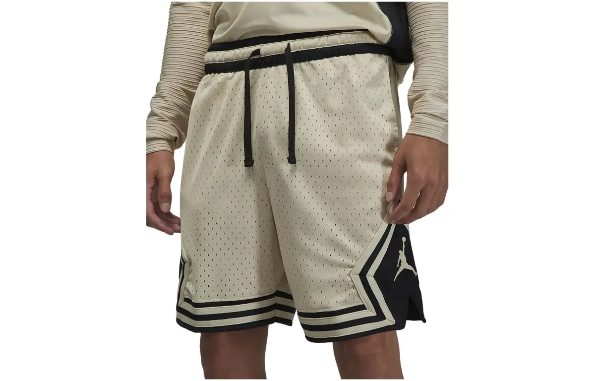 Nike Casual Shorts Men's Beige Moderate