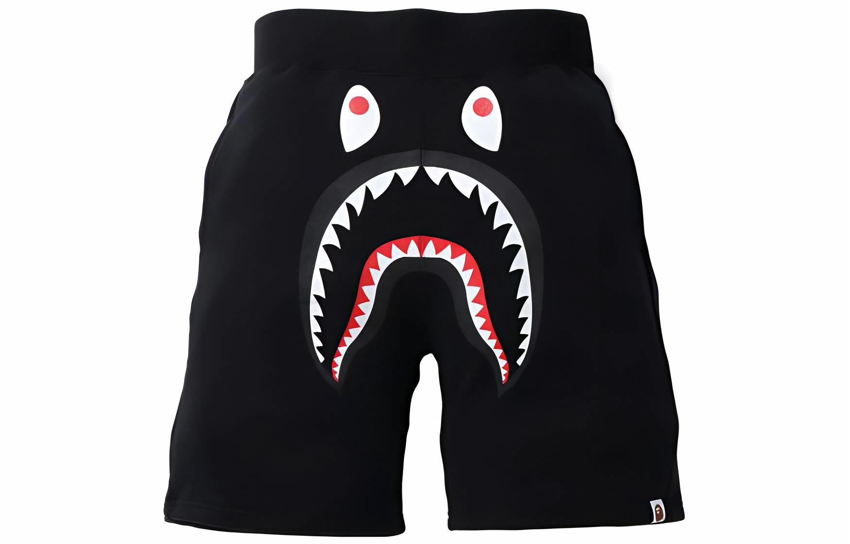 Мужские шорты A BATHING APE с принтом (черные)