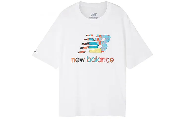 New Balance T-Shirts Women's White Crew Neck Moderate Straight Fit