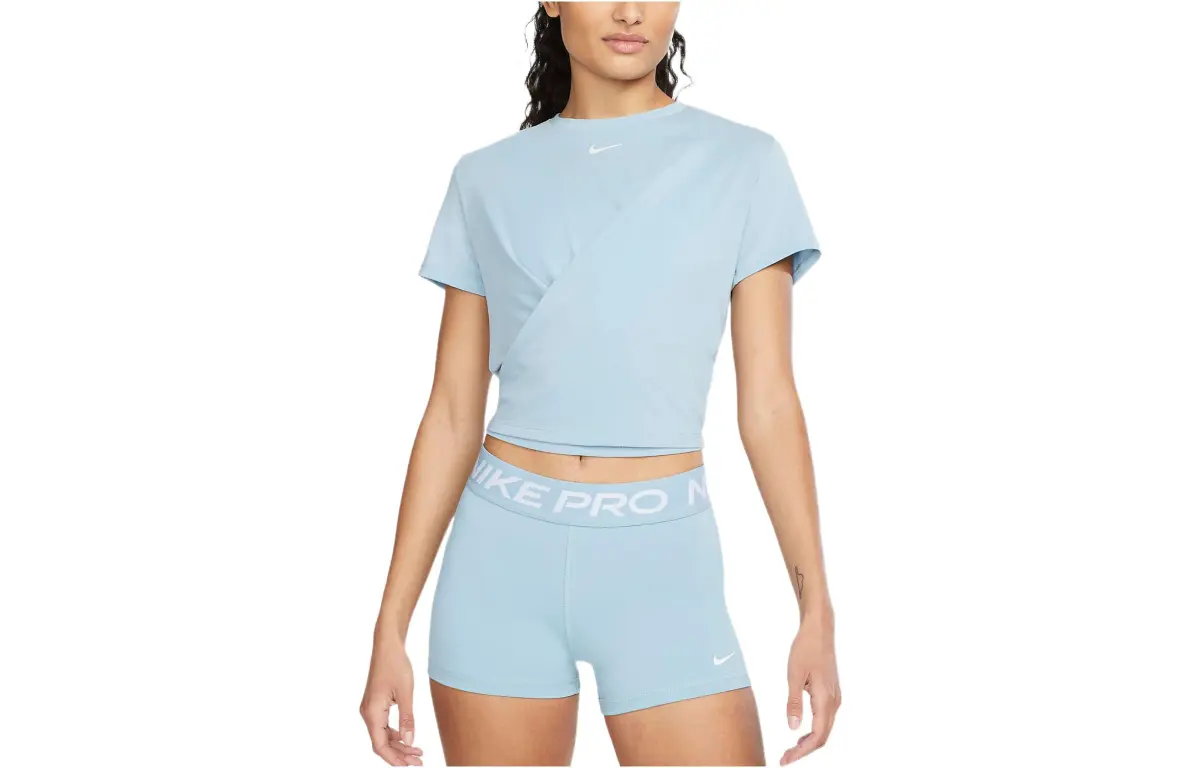Nike Crop Tops Women's Blue Crew Neck Moderate
