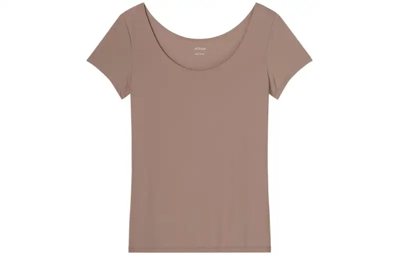 UNIQLO T Shirts Women's Umber Crew Neck Moderate Straight Fit
