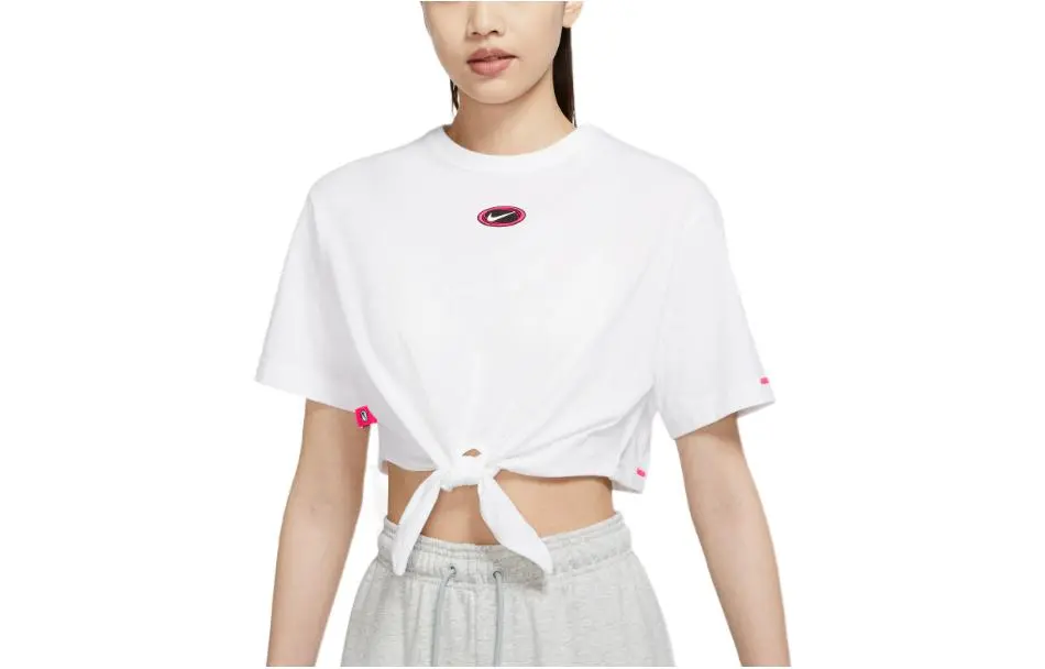 Nike Crop Tops Women's White Crew Neck Moderate