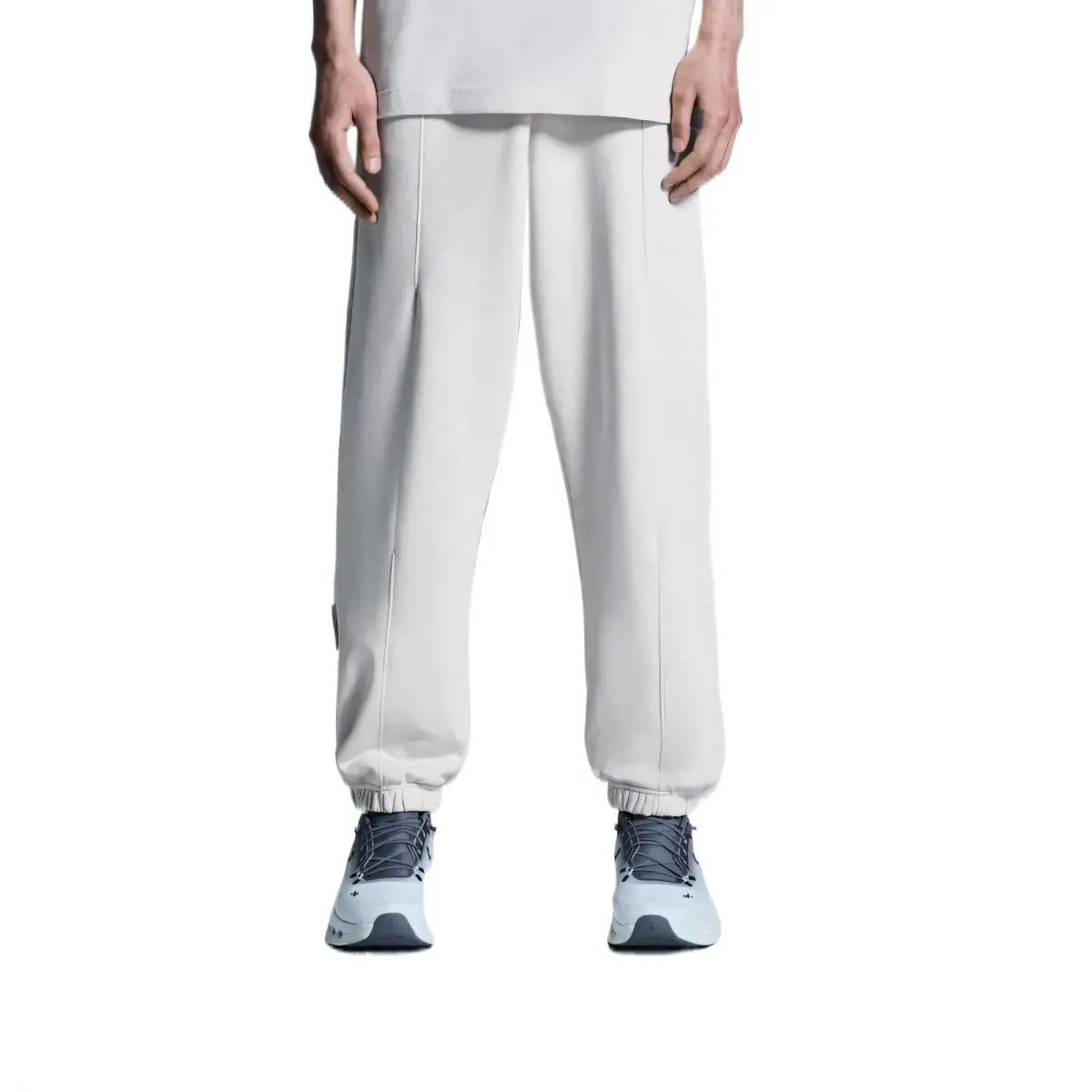 On Casual Pants Men's Silver Moderate Cuffed Pants