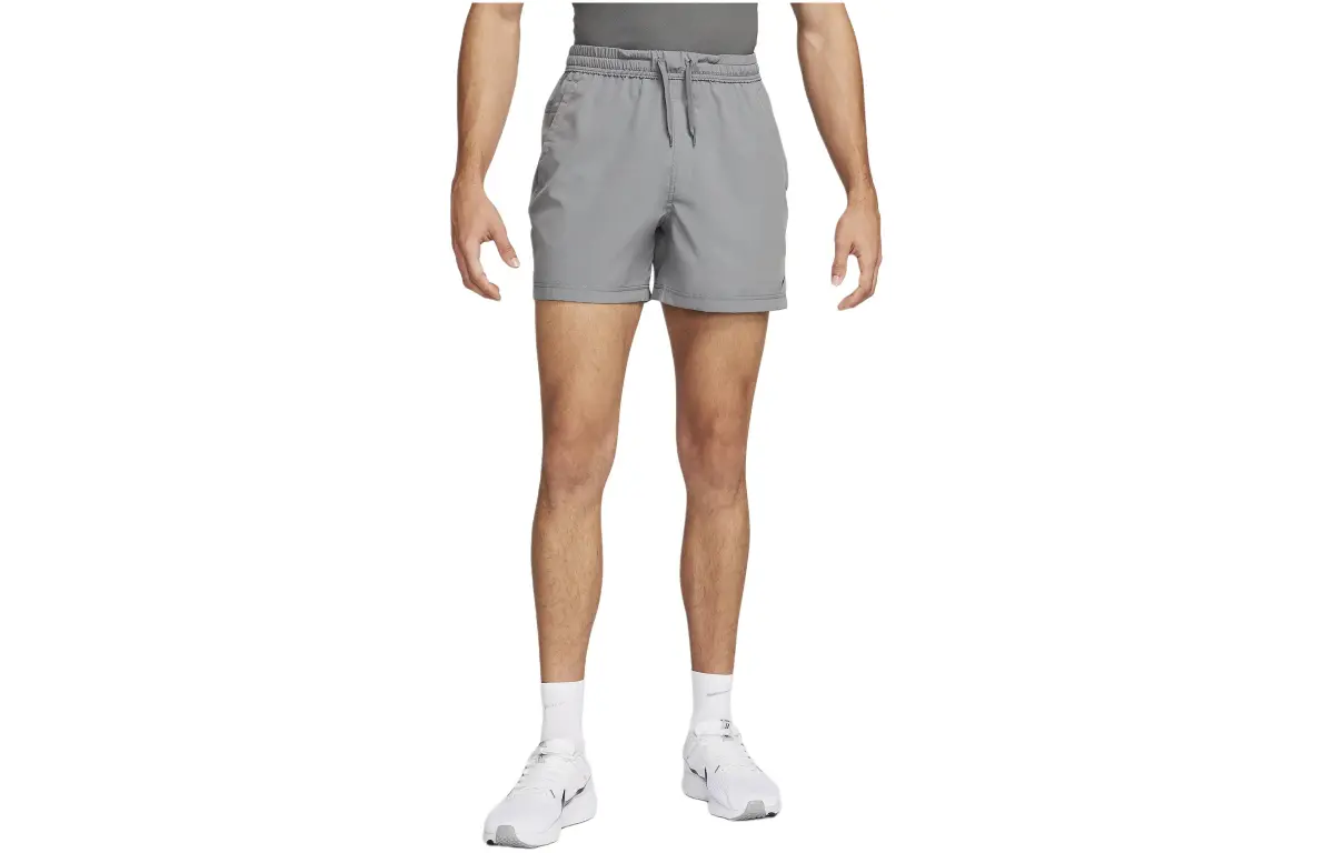 Nike Form Men's Dri-FIT 5" Unlined Versatile Shorts