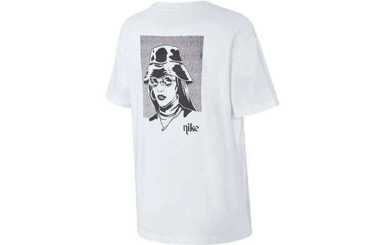 Nike T-Shirts Women's White Crew Neck Moderate Straight Fit