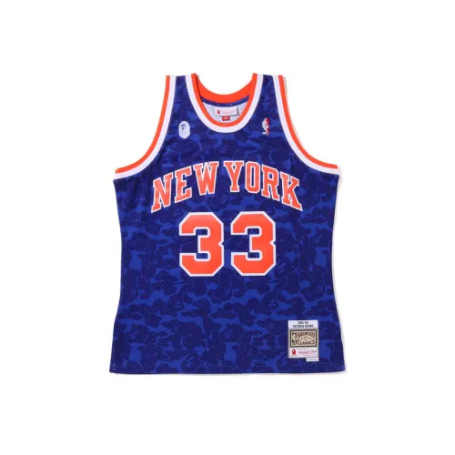 A BATHING APE X Mitchell & Ness joint model FW22 New York Knicks camouflage basketball vest fan version men's version