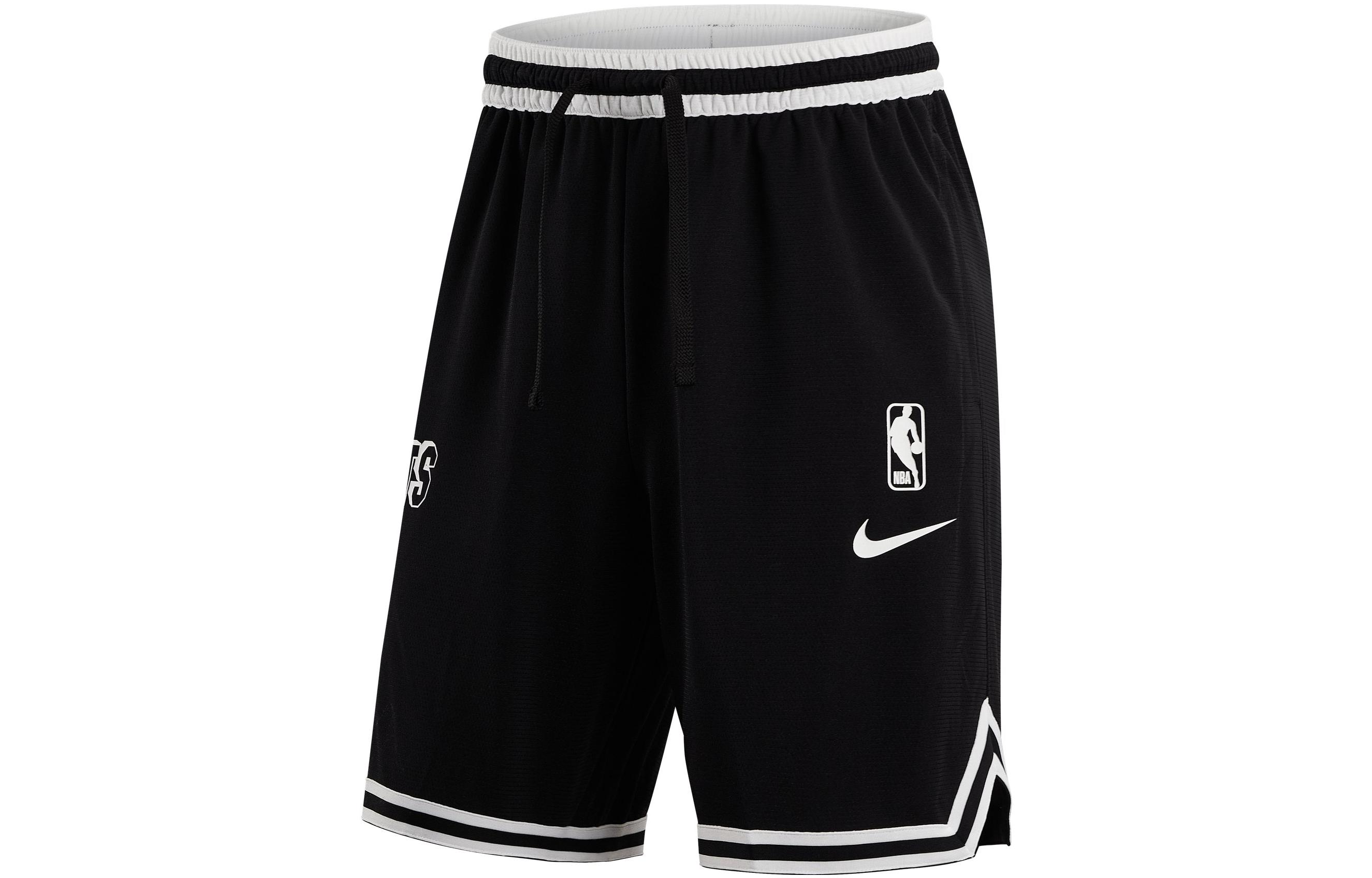 Nike Comfortable basketball black trousers, loose fit