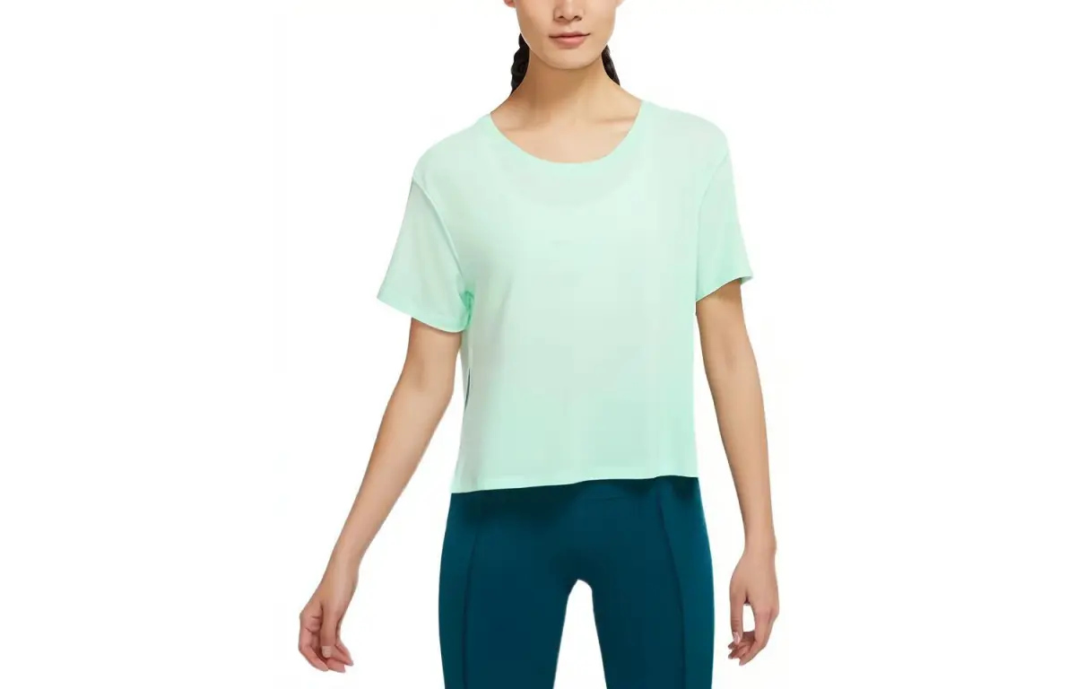 Nike Crop Tops Women's Green Crew Neck Moderate