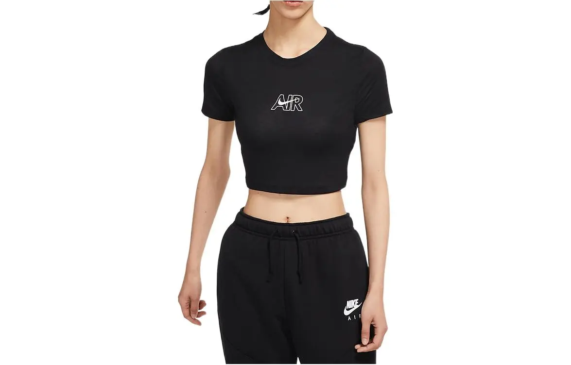 Nike Crop Tops Women's Black Crew Neck Moderate