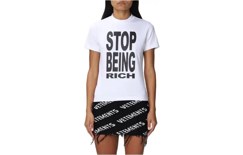 Vetements Slogan Printed Crewneck T-Shirt