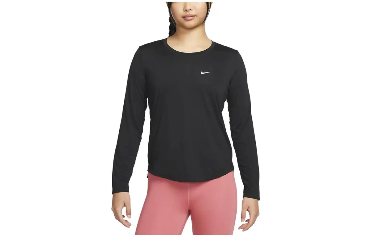 Nike T-Shirts Women's Black Crew Neck Moderate Straight Fit