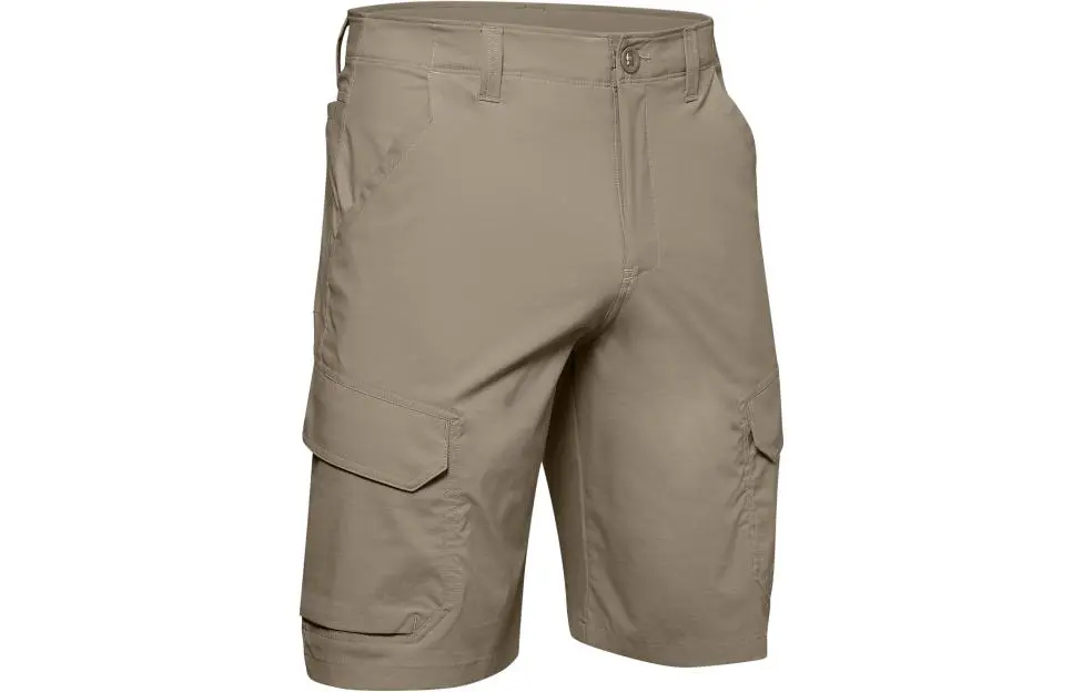 Under Armour Sports Shorts Men's Khaki Moderate