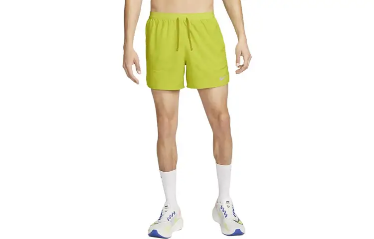 Nike Sports Shorts Men's Green Yellow Moderate