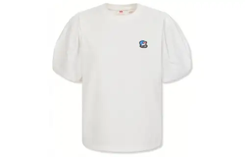 Levis T Shirts Women's White Crew Neck Moderate Straight Fit