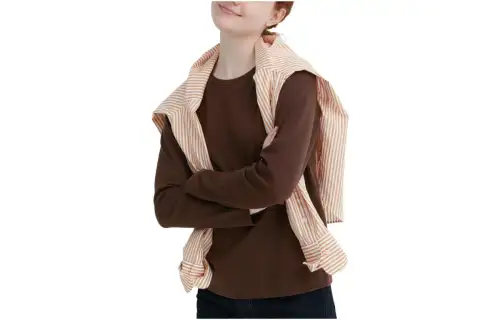 UNIQLO T Shirts Women's Chestnut Crew Neck Moderate Straight Fit
