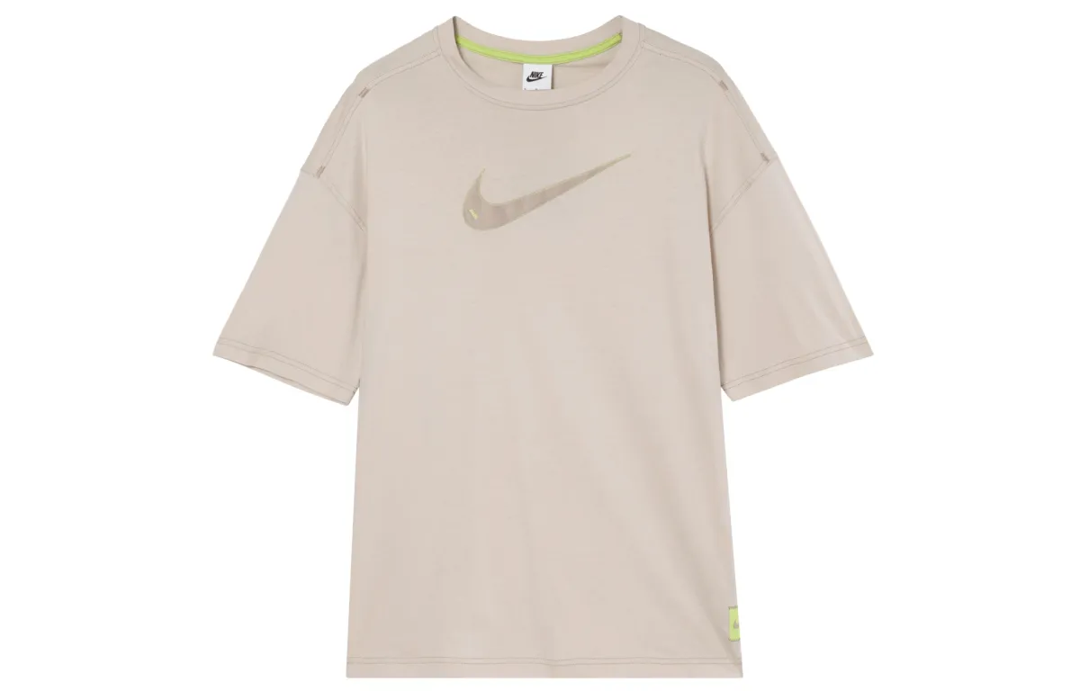 Nike Women'ss Sportswear Swoosh Retro Sporty Crewneck T-Shirt White
