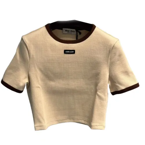 MIU MIU SS24 Logo Emblem Round Neck Short Sleeved T Shirt Women's Milk Tea