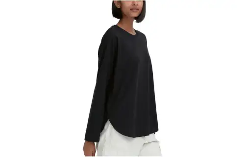 UNIQLO T Shirts Women's Black Crew Neck Moderate Straight Fit