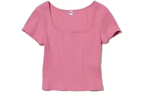 UNIQLO T Shirts Women's Peach Pink Square Collar Moderate Straight Fit
