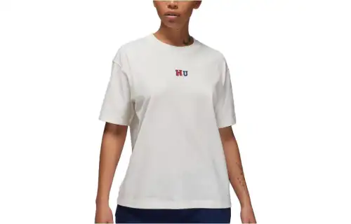 Nike T Shirts Women's White Crew Neck Moderate Straight Fit