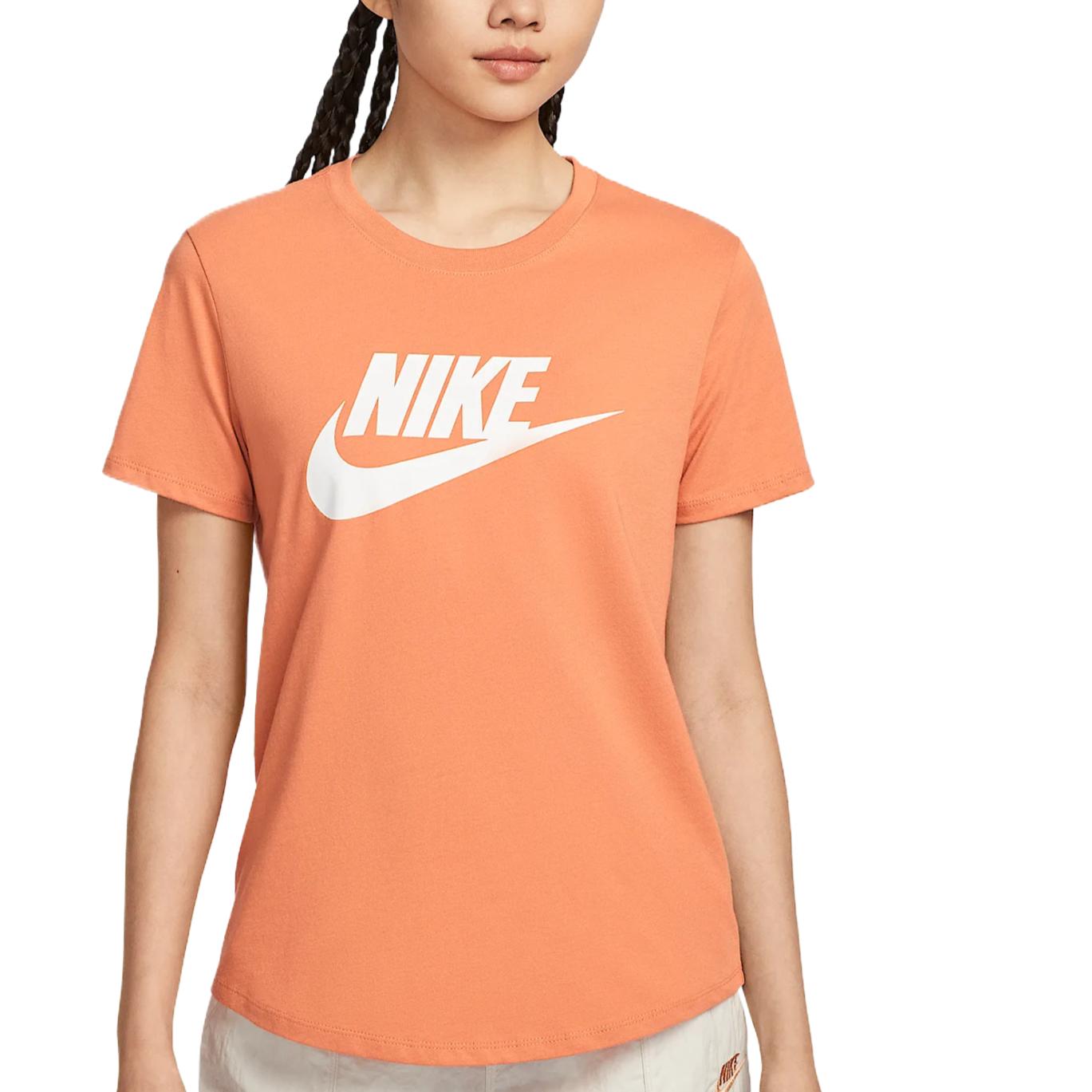 Женская футболка Nike Sportswear Essentials (оранжевая)