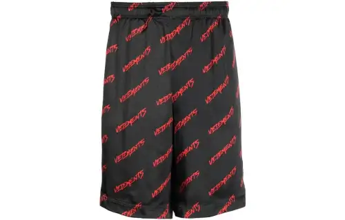 Vetements Sports Shorts Men's Black Moderate