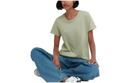 UNIQLO T Shirts Women's Emerald Green Crew Neck Thin Straight Fit