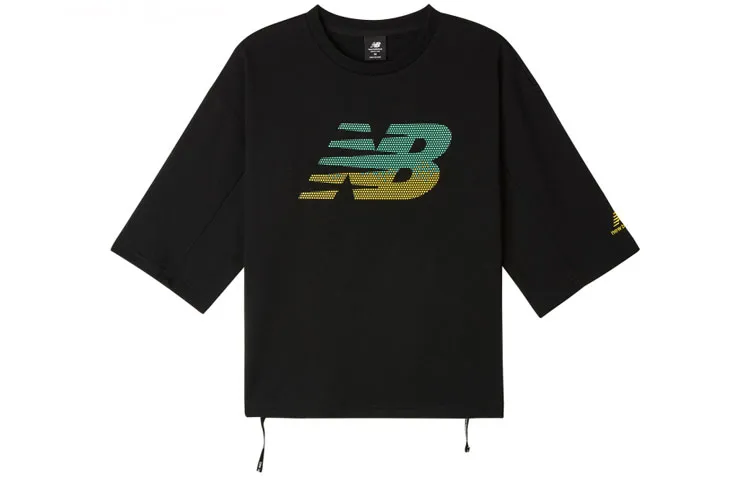 New Balance T-Shirts Women's Black Crew Neck Moderate Straight Fit