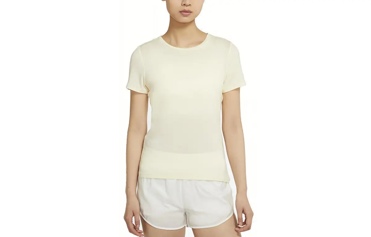 Nike T-Shirts Women's Yellow Crew Neck Moderate Straight Fit