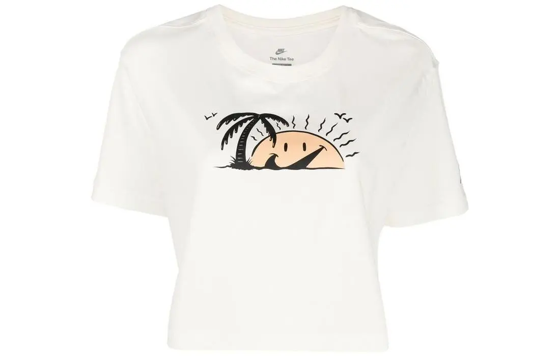 Nike T-Shirts Women's White Crew Neck Moderate Straight Fit