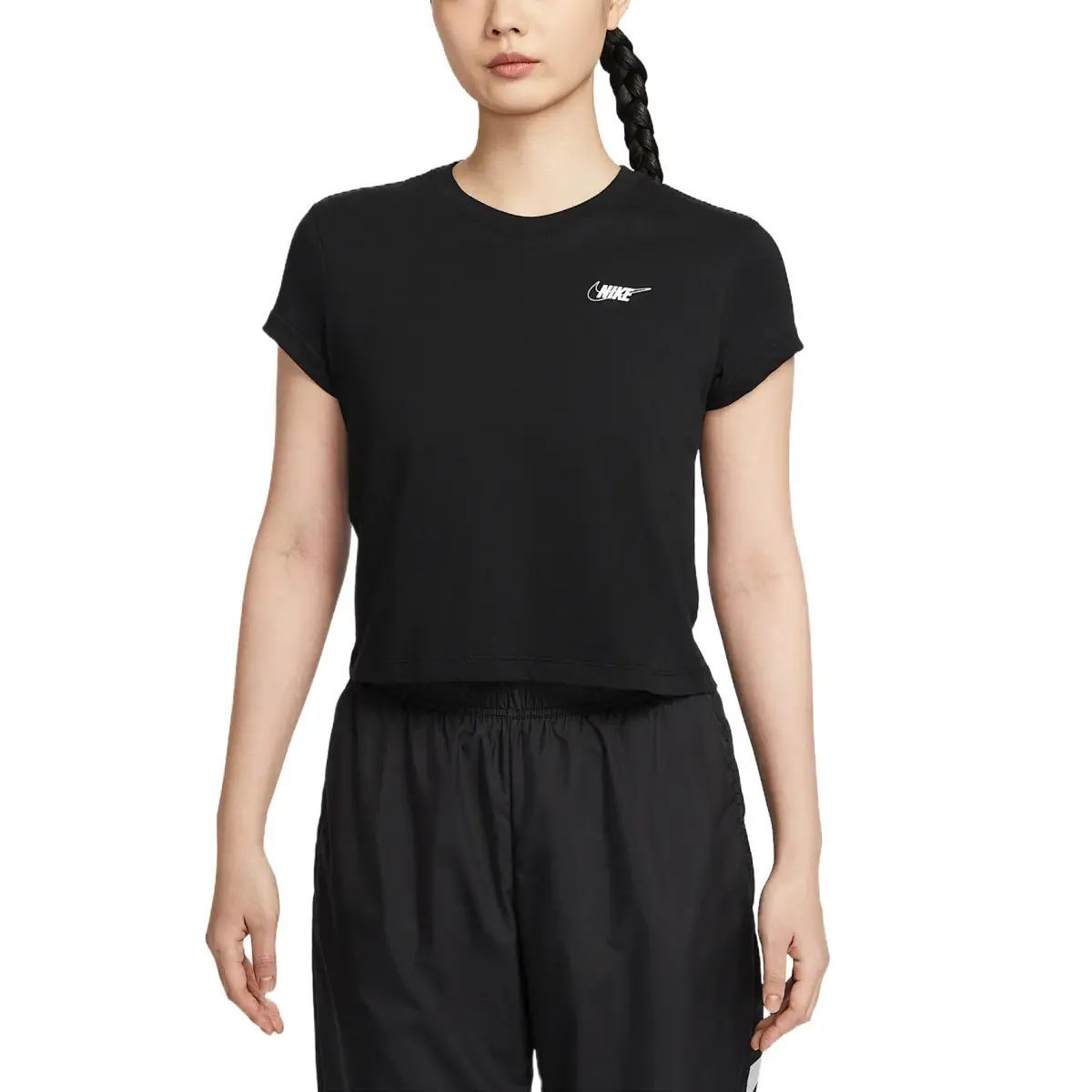 Nike Sportswear Club Women's Short Sleeve Cropped Graphic T Shirt