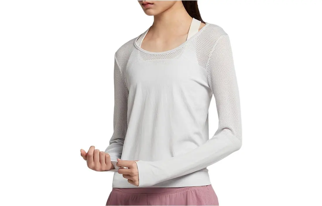 Nike T-Shirts Women's White Crew Neck Moderate Straight Fit