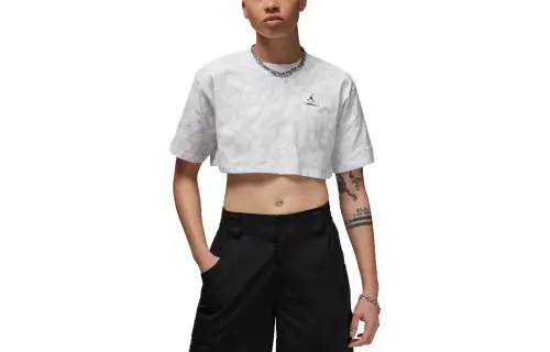 Jordan Crop Tops Women's White Crew Neck Moderate