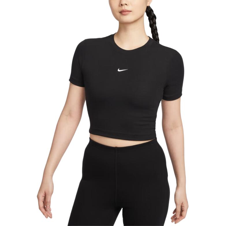 Женская футболка Nike Sportswear (черная)