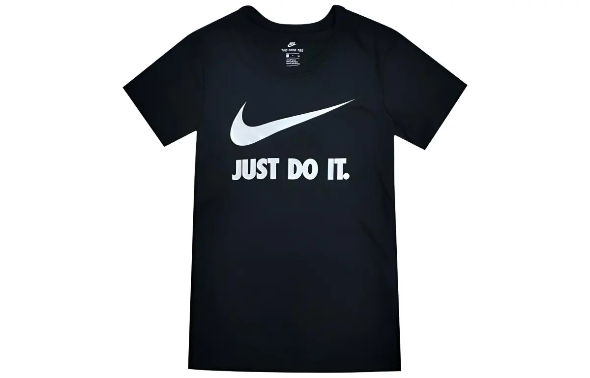 Nike T-Shirts Women's Black Crew Neck Moderate Straight Fit