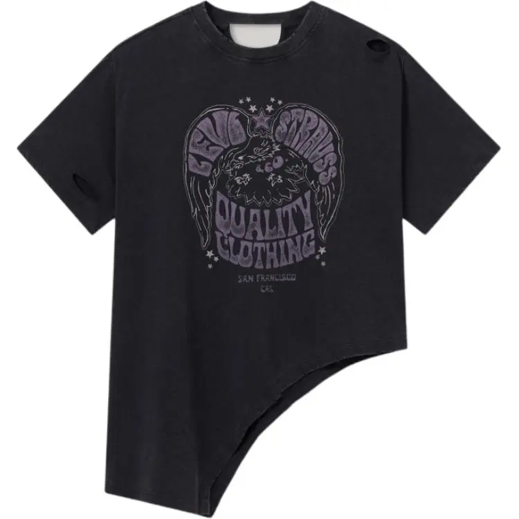 Levi's T-Shirts Women's Black Crew Neck Moderate