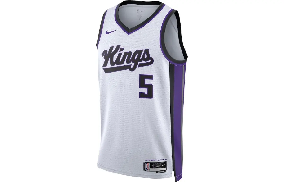 Nike De'Aaron Fox Sacramento Kings 2023/24 Association Edition Men's Nike Dri FIT Nba Swingman Jersey