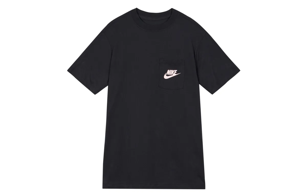 Nike Sportswear Women's Pocket T-Shirt Black